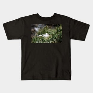 Seagull colony. Kids T-Shirt